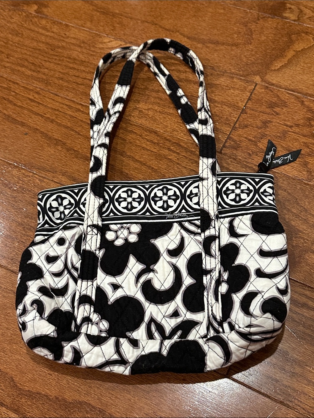 Vera Bradley retired Black & White Quilted Pattern Tote